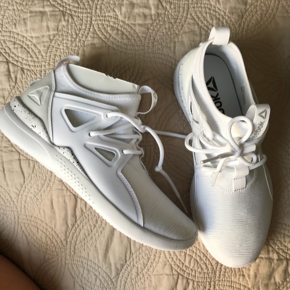 Reebok Shoes - Reebok sneakers 😻